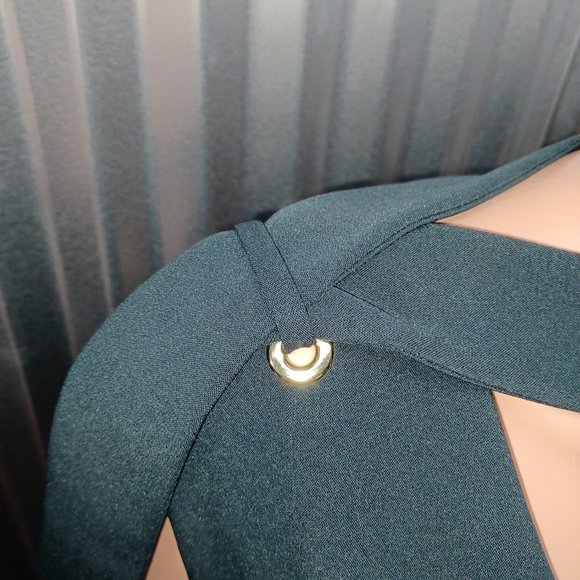 ⭐️ Tahari Dress Women's Size 22W. NWT - Picture 3 of 7